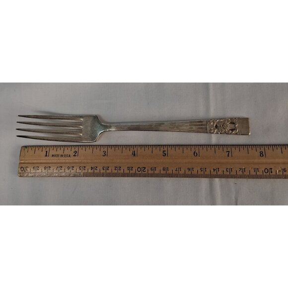 VTG Mixed Lot of 3 Silverplate Forks: 2 Cocktail Seafood Forks & 1 Dinner Fork - Picture 2 of 8